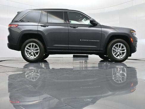 New 2025 Jeep Grand Cherokee Laredo X image 36