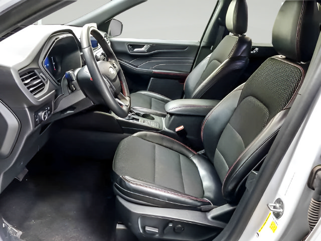 Used 2025 Ford Escape ST-Line Select AWD/4WD image 8