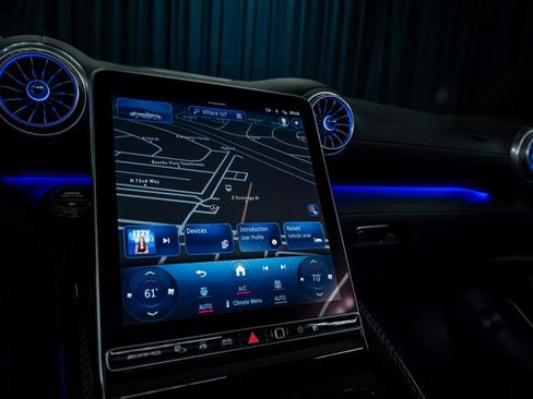 Used 2022 Mercedes-Benz SL 63 AMG 4MATIC image 23