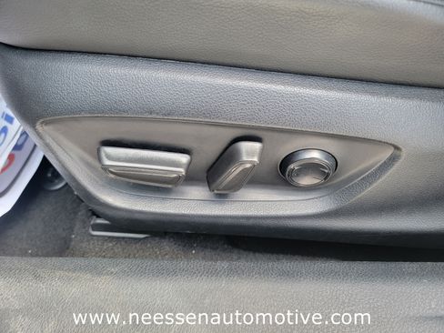 Used 2024 Toyota Camry SE FWD image 15