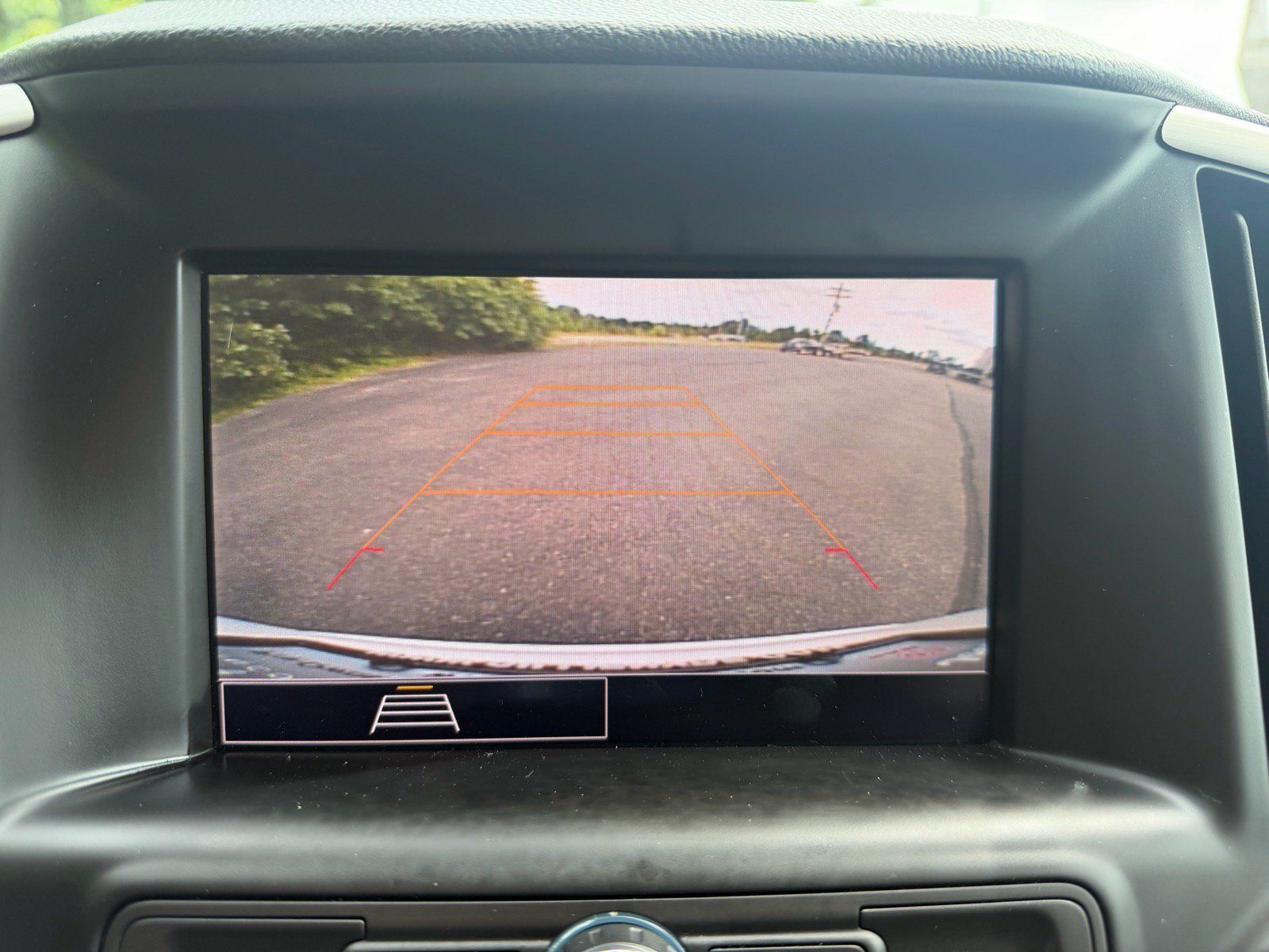 Used 2024 GMC Terrain SLE AWD/4WD image 46