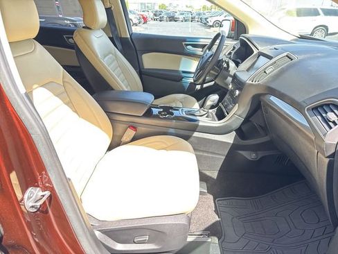 Used 2015 Ford Edge SEL w/ Equipment Group 201A AWD/4WD image 16
