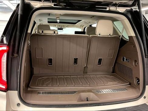 Used 2024 GMC Yukon Denali w/ Advanced Technology Package image 44