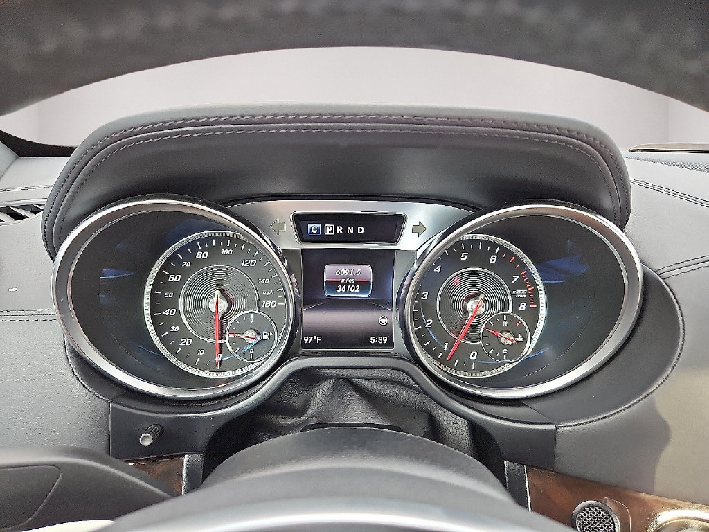 Used 2020 Mercedes-Benz SL 550 image 28