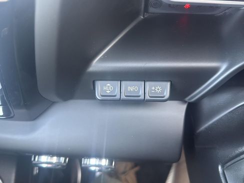 Used 2023 GMC Sierra 1500 AT4 w/ Technology Package image 14