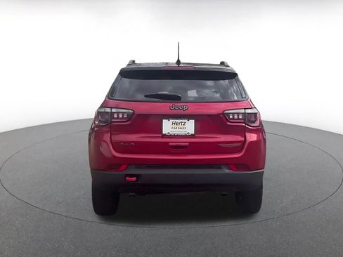 Used 2025 Jeep Compass Trailhawk image 11