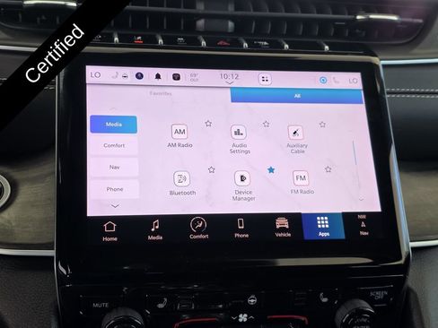 Used 2025 Jeep Grand Cherokee Limited image 23