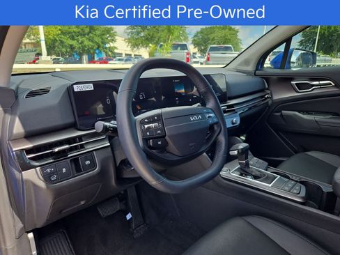 Certified 2026 Kia Sportage EX FWD image 2