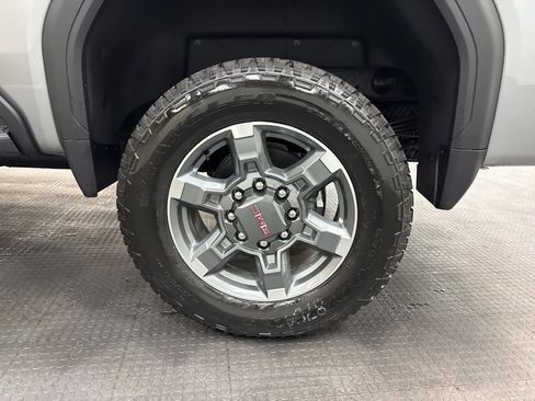 New 2026 GMC Sierra 2500 SLE w/ SLE Value Package; image 10