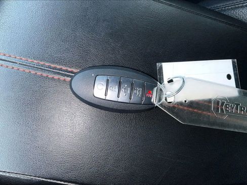 Used 2023 Nissan Altima 2.5 SR FWD image 14