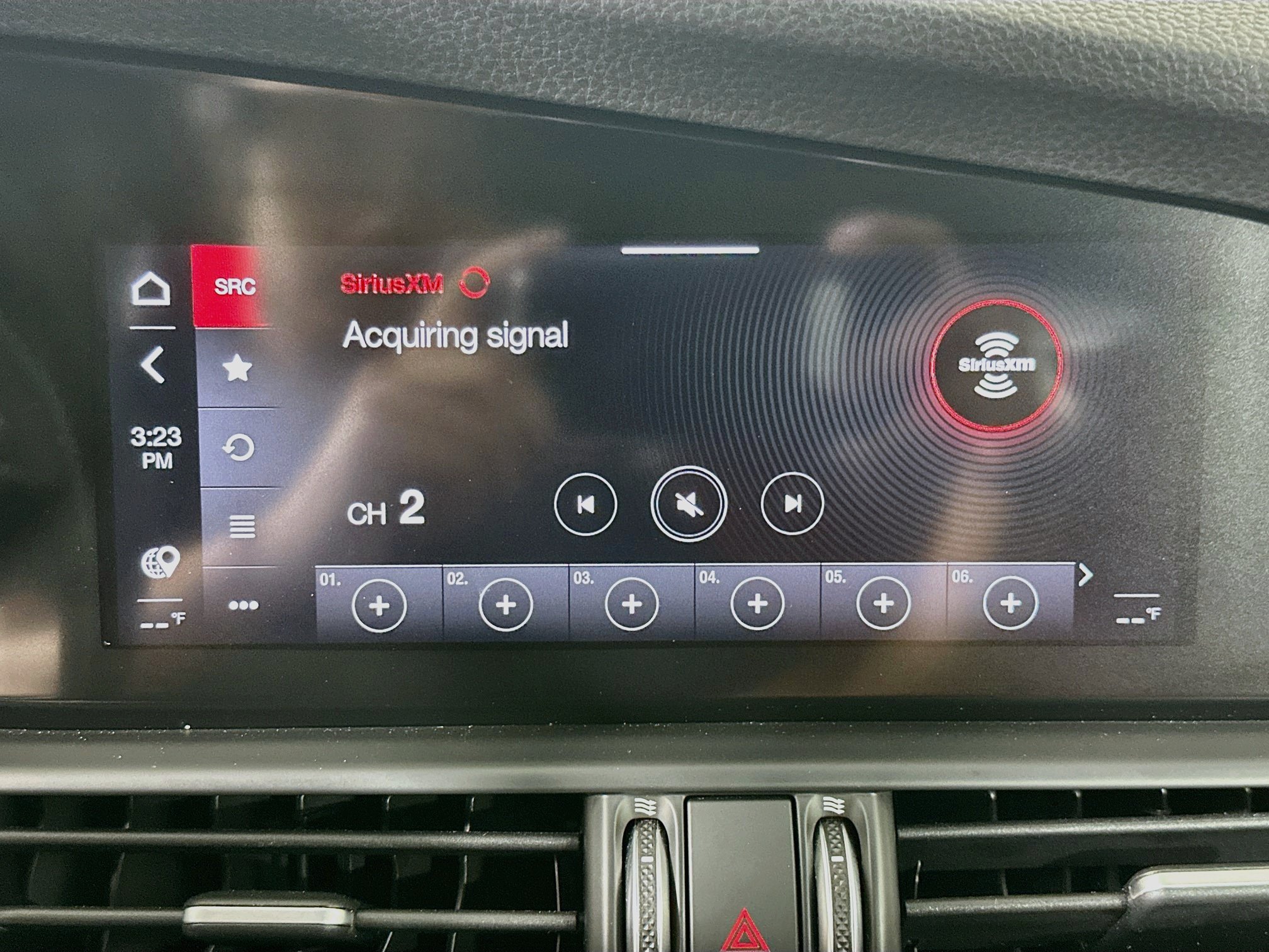 Used 2023 Alfa Romeo Giulia Veloce RWD image 19