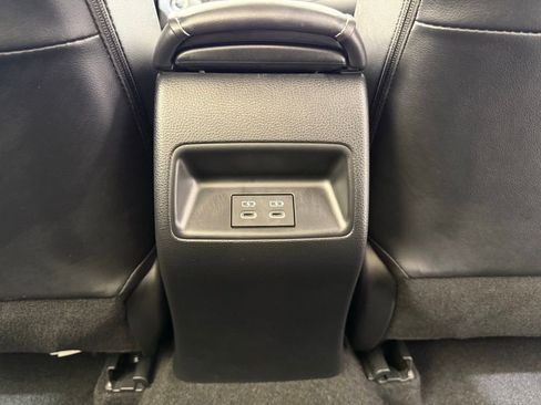 Used 2025 Toyota Corolla XLE image 25