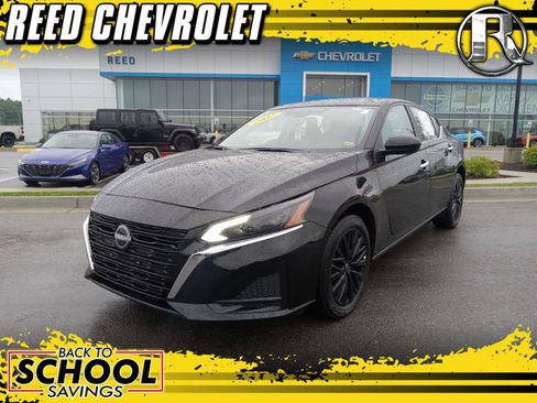 Used 2025 Nissan Altima 2.5 SV w/ SV Special Edition Package AWD/4WD image 1