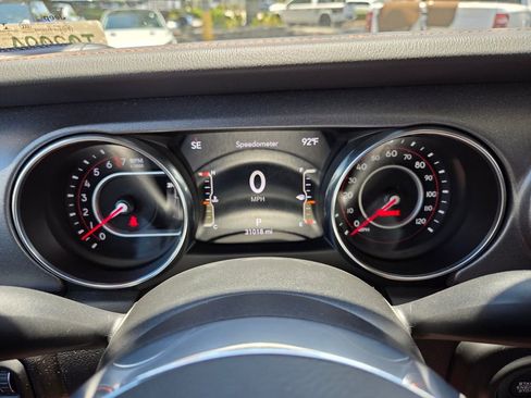 Used 2022 Jeep Gladiator Mojave w/ LED Lighting Group AWD/4WD image 31