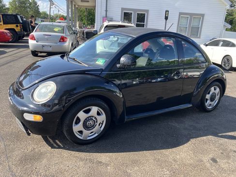 Used 1998 Volkswagen Beetle Coupe FWD image 11