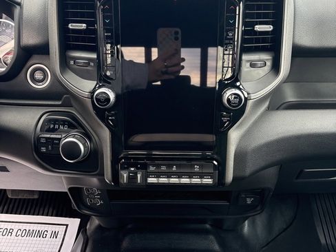 Used 2024 RAM 3500 Tradesman w/ Chrome Appearance Group image 12