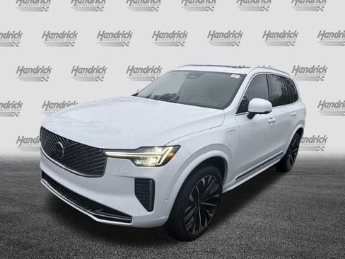 New 2026 Volvo XC90 T8 Ultra w/ Protection Package Premier image 5