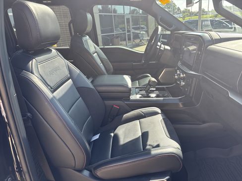 Used 2025 Ford F150 Raptor AWD/4WD image 33