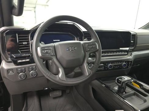 Certified 2025 Chevrolet Silverado 1500 ZR2 w/ Technology Package image 12