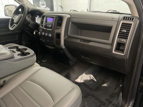 Used 2018 RAM 1500 Tradesman AWD/4WD image 20