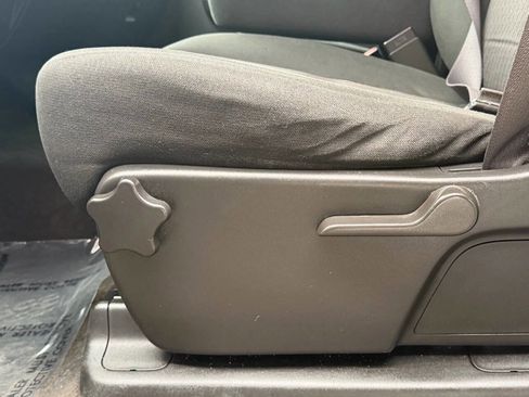 Used 2011 GMC Sierra 1500 SLE image 23