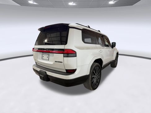 Used 2024 Lexus GX 550 w/ Accessory Package (Z1) AWD/4WD image 8