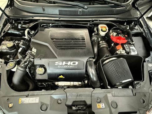 Used 2017 Ford Taurus SHO w/ Driver Assist Package image 39