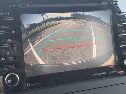 Used 2018 Toyota Sienna LE image 20