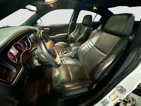 Used 2017 Dodge Charger SRT image 22