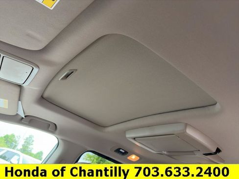 Certified 2024 Honda Odyssey Touring image 19