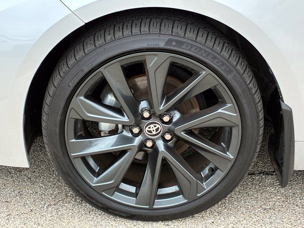Used 2026 Toyota Corolla XSE FWD image 15
