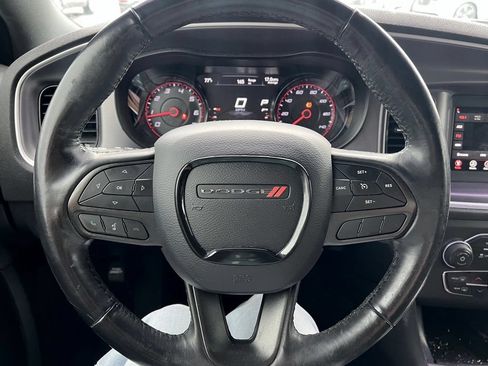Used 2020 Dodge Charger SXT w/ Blacktop Package RWD image 8