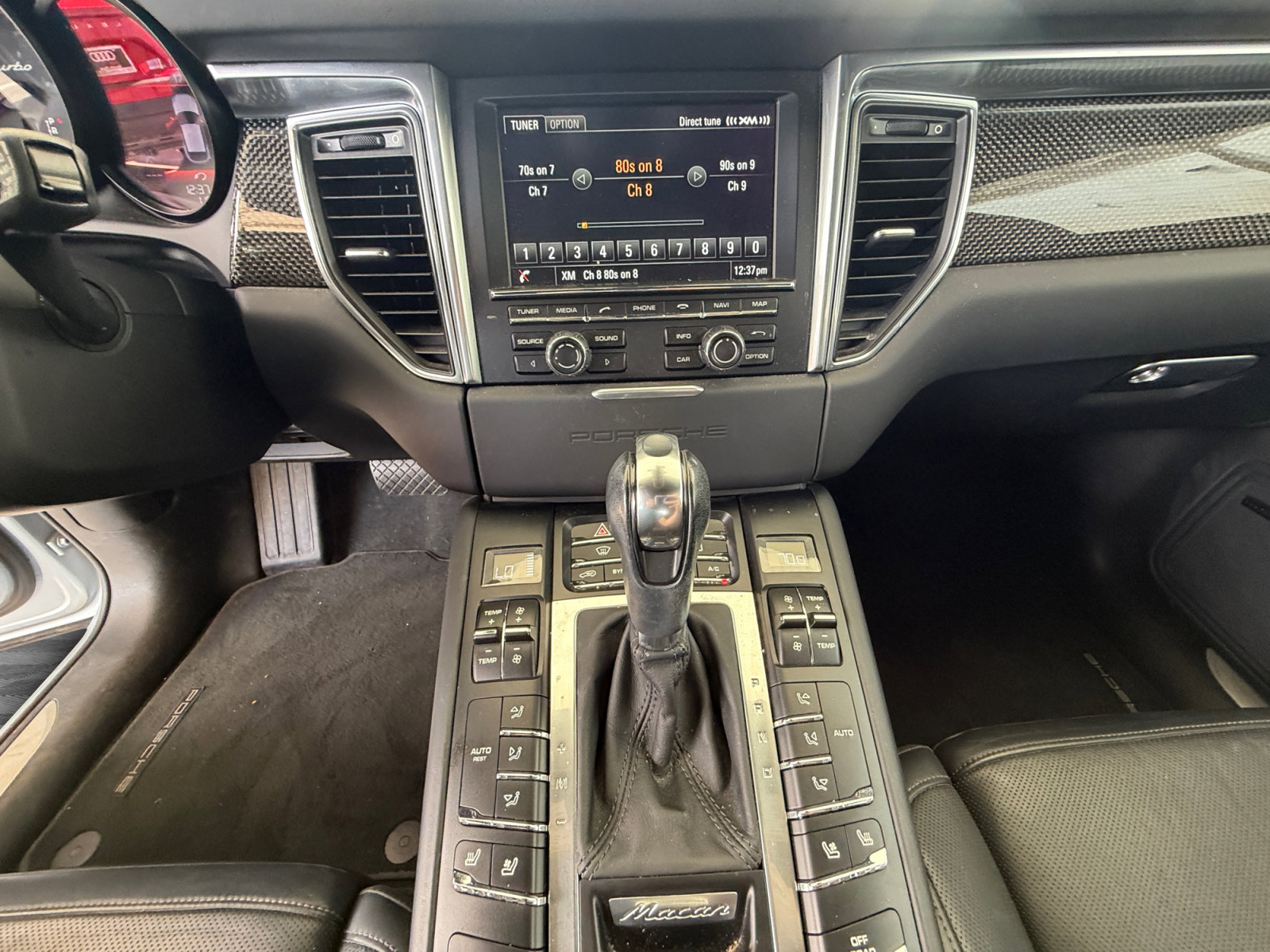 Used 2015 Porsche Macan Turbo AWD/4WD image 12