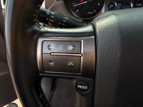 Used 2016 Lexus GX 460 image 14