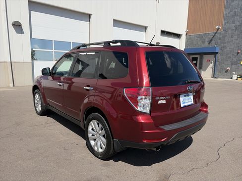 Used 2012 Subaru Forester 2.5X Limited w/ Rugged Pkg 1 AWD/4WD image 7