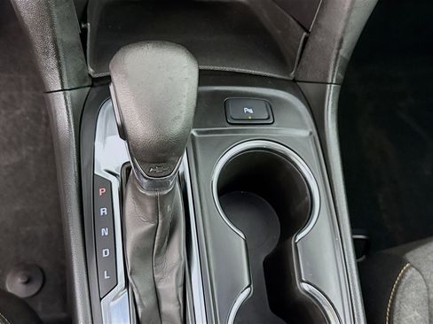 Used 2023 Chevrolet Equinox LT w/ LPO, Floor Liner Package FWD image 19