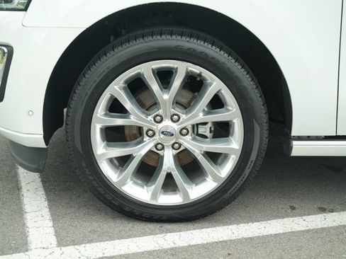 Used 2020 Ford Expedition Platinum AWD/4WD image 11