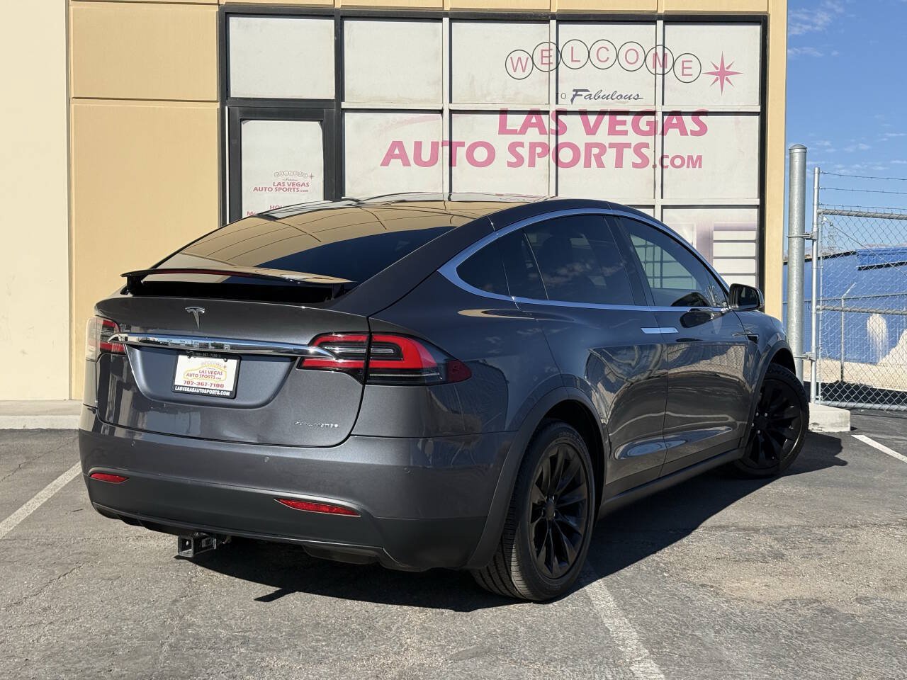 Used 2020 Tesla Model X Long Range AWD/4WD image 8