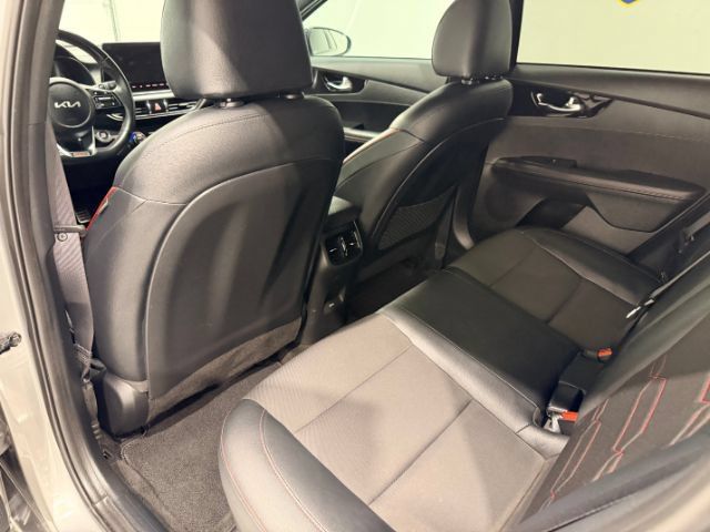 Used 2022 Kia Forte GT w/ GT Technology Package FWD image 19