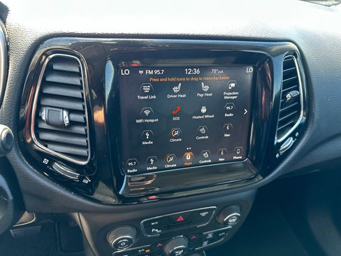 Used 2019 Jeep Compass Limited w/ Safety & Security Group image 24