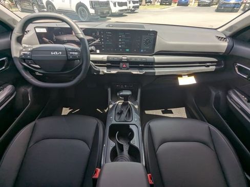 New 2026 Kia K4 EX FWD image 15