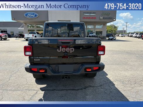 Used 2022 Jeep Gladiator Mojave w/ Cold Weather Group image 6