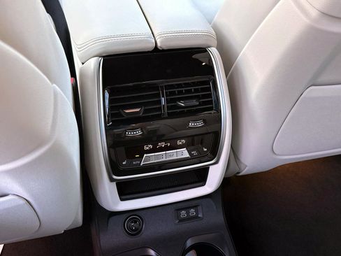 New 2026 BMW X7 xDrive40i w/ M Sport Package image 13