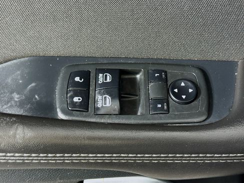 Used 2018 Dodge Challenger SXT w/ Blacktop Package image 24