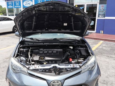 Used 2019 Toyota Corolla SE FWD image 9