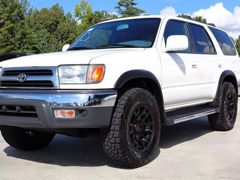 Used 1999 Toyota 4Runner SR5 w/ Upgrade Value Pkg 2 RWD image 12