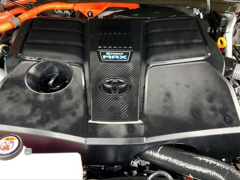 Used 2025 Toyota Tundra 1794 Edition AWD/4WD image 32