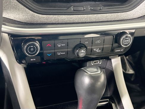 Used 2022 Jeep Compass Latitude image 15