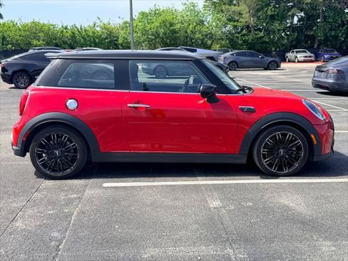 Used 2023 MINI Cooper S FWD image 8