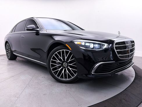 Used 2024 Mercedes-Benz S 580 4MATIC Sedan image 18